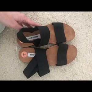 Steve Madden Sandals. Never worn